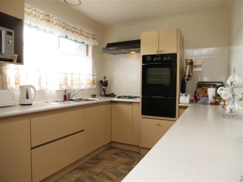 14 Lee Street, Frankston VIC 3199