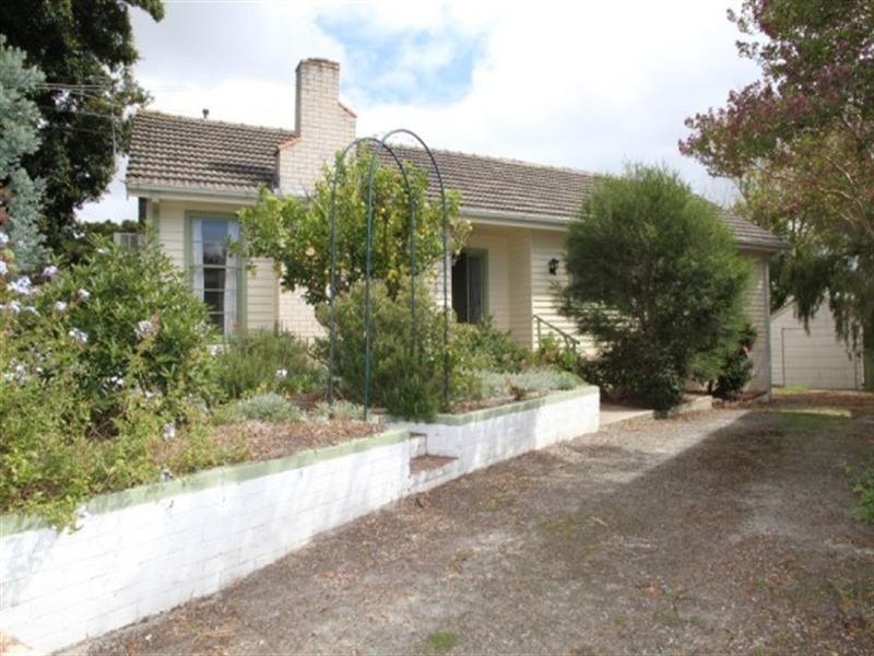 16 Foot Street, Frankston VIC 3199