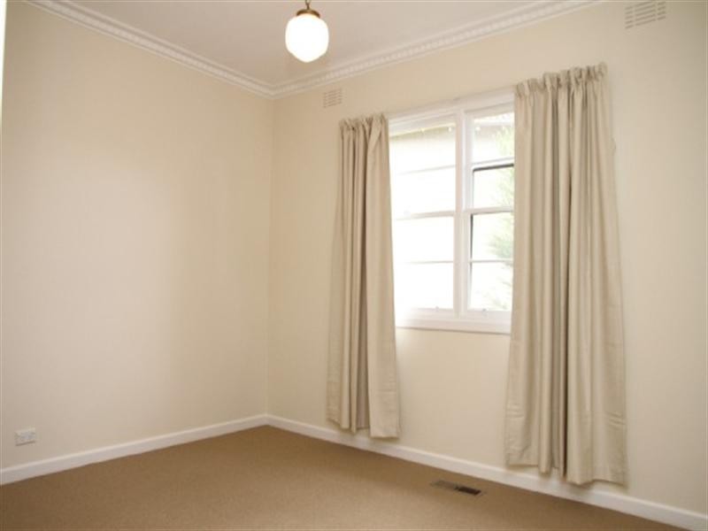 16 Foot Street, Frankston VIC 3199