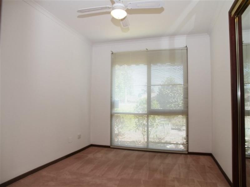 25 Taketa Cresent, Frankston VIC 3199