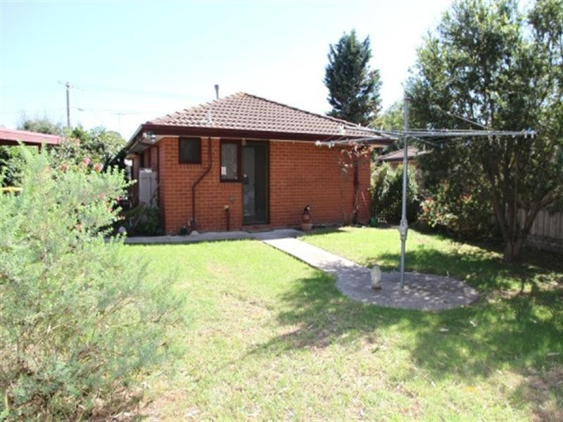 25 Taketa Cresent, Frankston VIC 3199