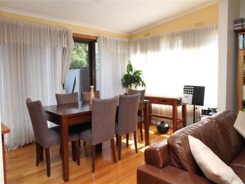 1 Kananook Avenue, Seaford VIC 3198