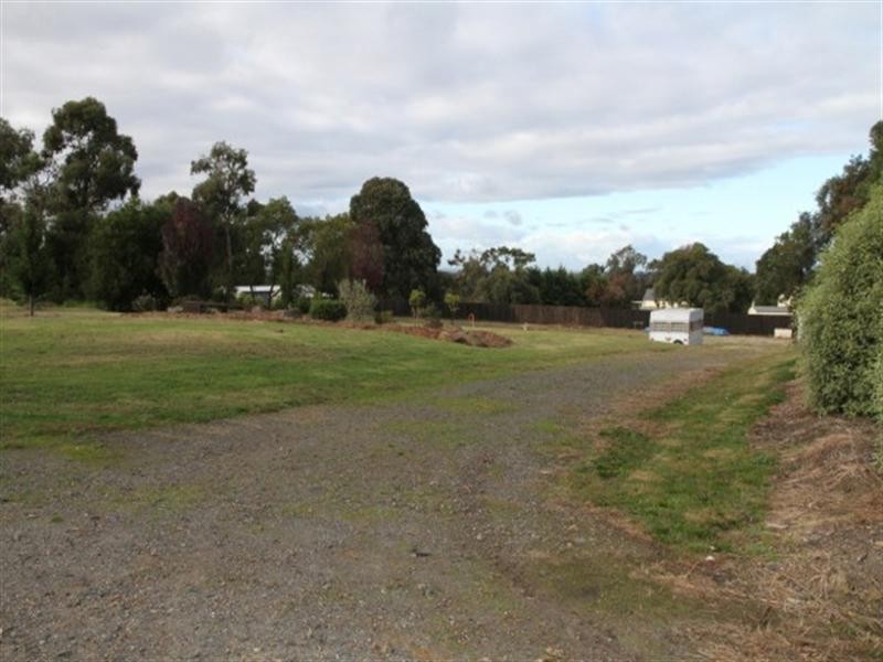 98 Weeroona Way, Langwarrin South VIC 3911