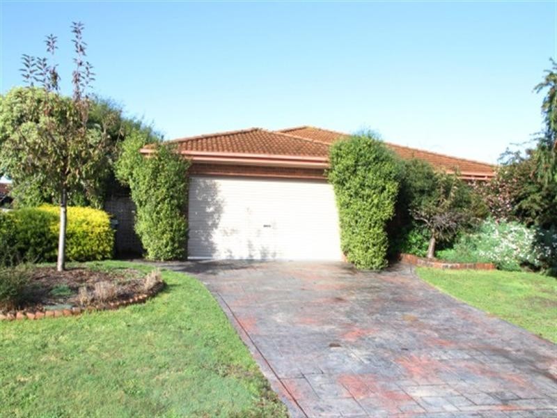 1 Condor Court, Frankston VIC 3199