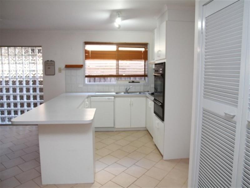 1 Condor Court, Frankston VIC 3199