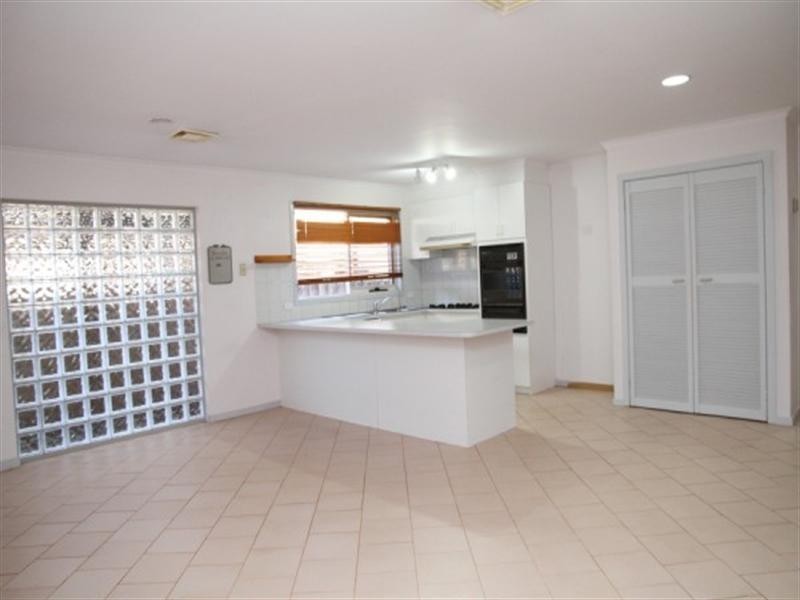 1 Condor Court, Frankston VIC 3199