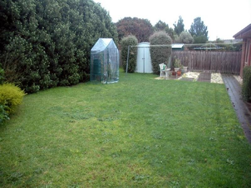 1 Condor Court, Frankston VIC 3199