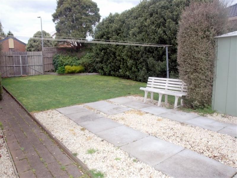 1 Condor Court, Frankston VIC 3199