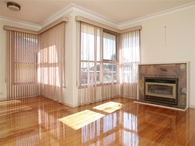 8 Woorilla Court, Frankston VIC 3199