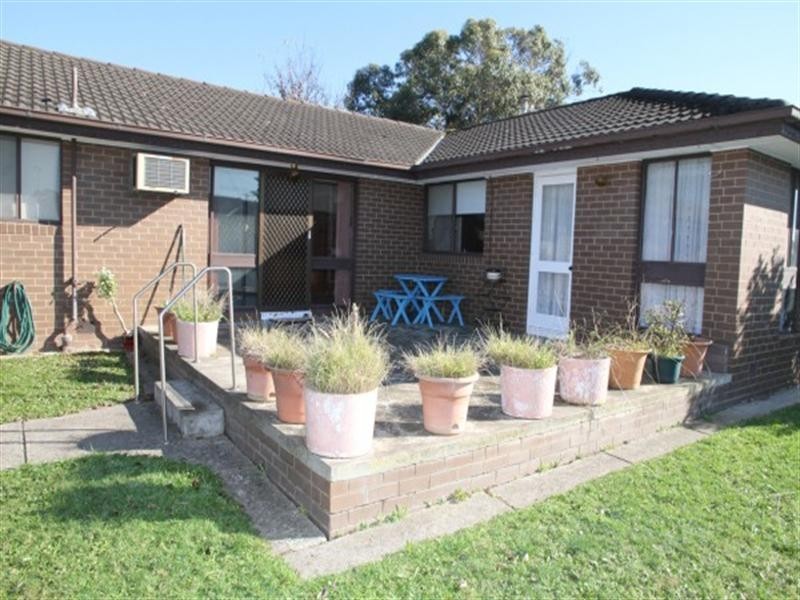 6 Muirfield Court, Frankston VIC 3199