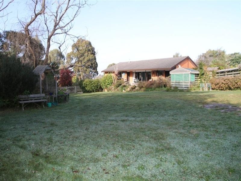 19 Barmah Court, Frankston South VIC 3199