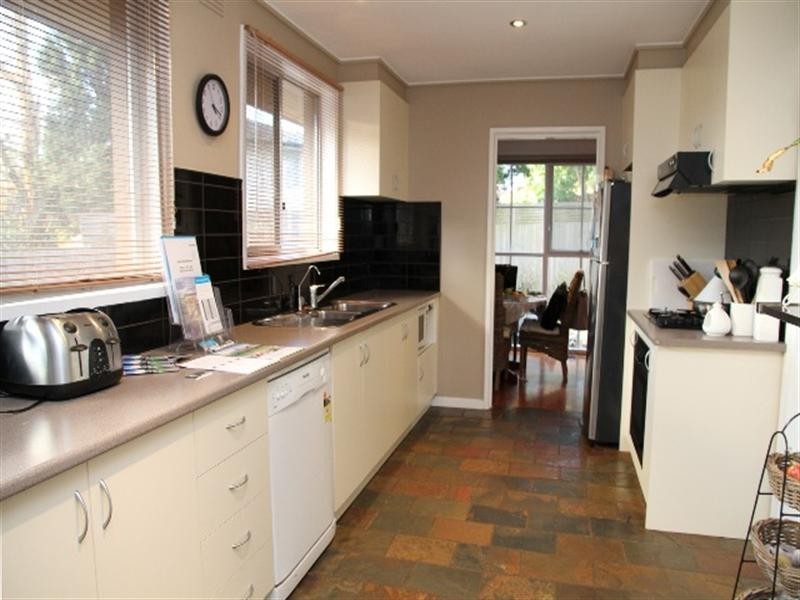 18 Nareen Court, Frankston South VIC 3199