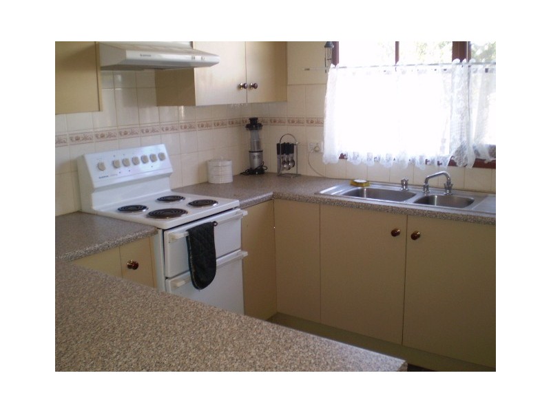 122 Rosemary Crescent, Frankston North VIC 3200