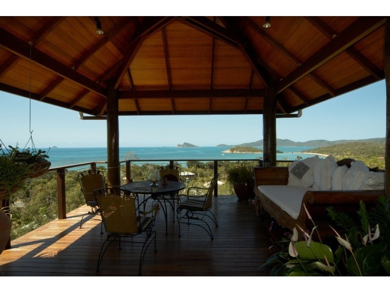 3 Blackcurrant Drive, Hideaway Bay QLD 4800