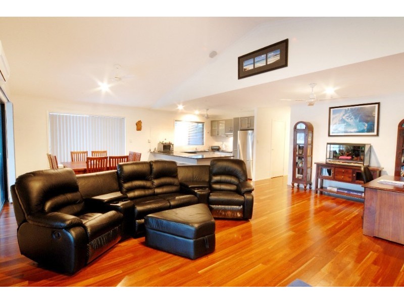 55 Country Road, Cannonvale QLD 4802