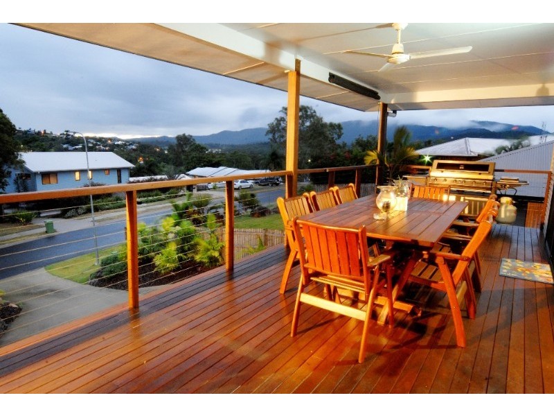 55 Country Road, Cannonvale QLD 4802