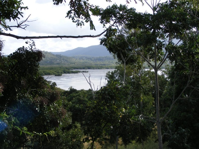 19 Beth Court, Cannonvale QLD 4802