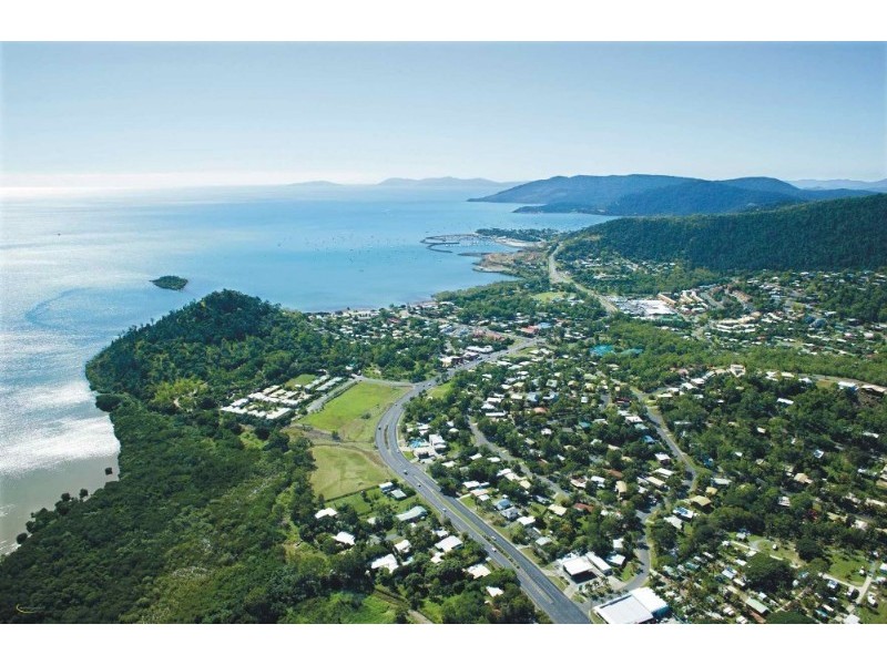 19 Beth Court, Cannonvale QLD 4802