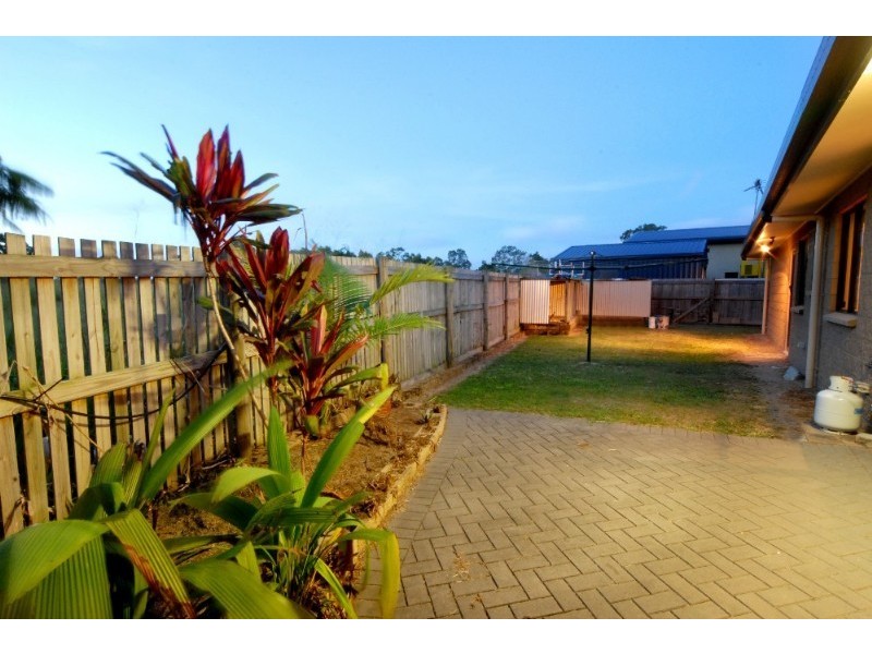 3 Shelley Close, Cannonvale QLD 4802