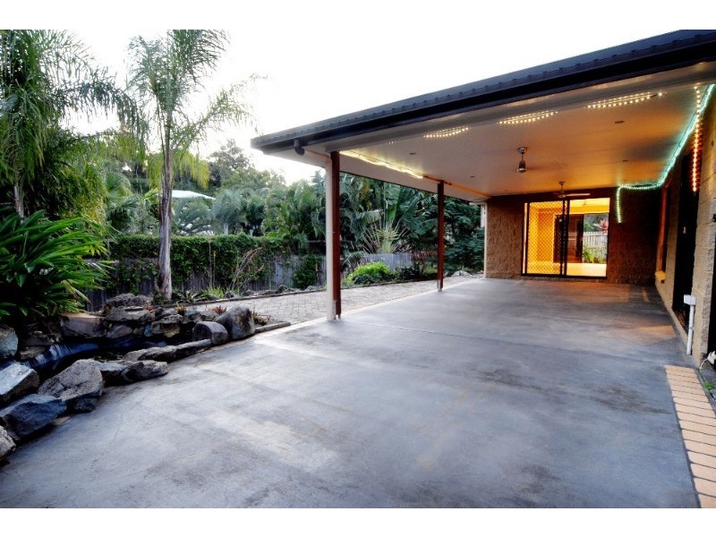 3 Shelley Close, Cannonvale QLD 4802