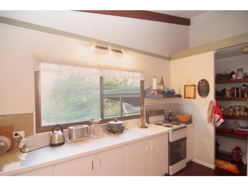 228 Paluma Road, Cannonvale QLD 4802