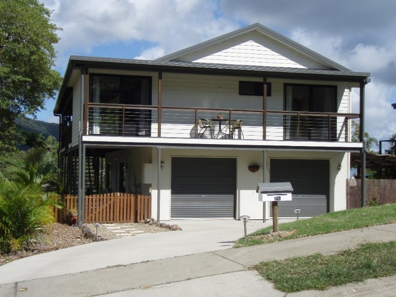 76 Country Road, Cannonvale QLD 4802