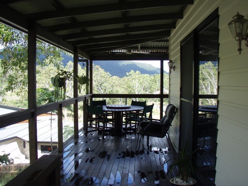 76 Country Road, Cannonvale QLD 4802