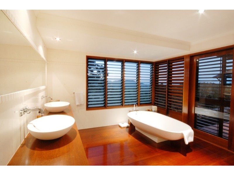 133 Stanley Drive, Cannonvale QLD 4802