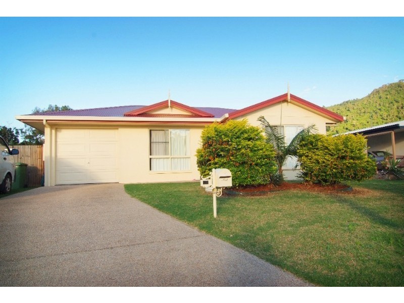 50 Banksia Court, Cannonvale QLD 4802