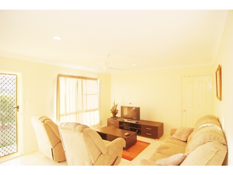 50 Banksia Court, Cannonvale QLD 4802