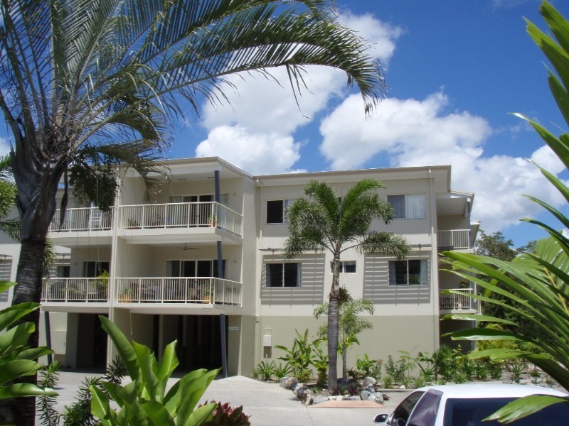 21 Shute Harbour Road, Cannonvale QLD 4802