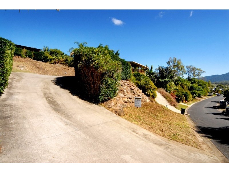 3 South Molle Boulevard, Cannonvale QLD 4802