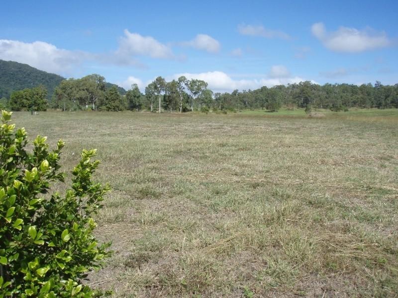 22 Henderson Street, Cannonvale QLD 4802