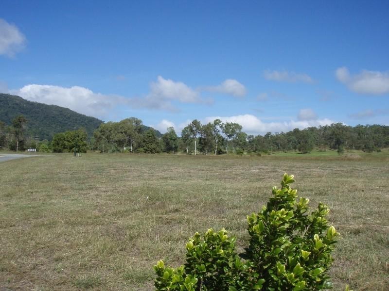 22 Henderson Street, Cannonvale QLD 4802