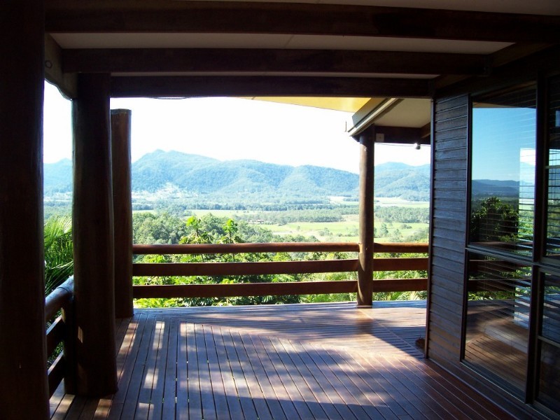 Sugarloaf QLD 4800