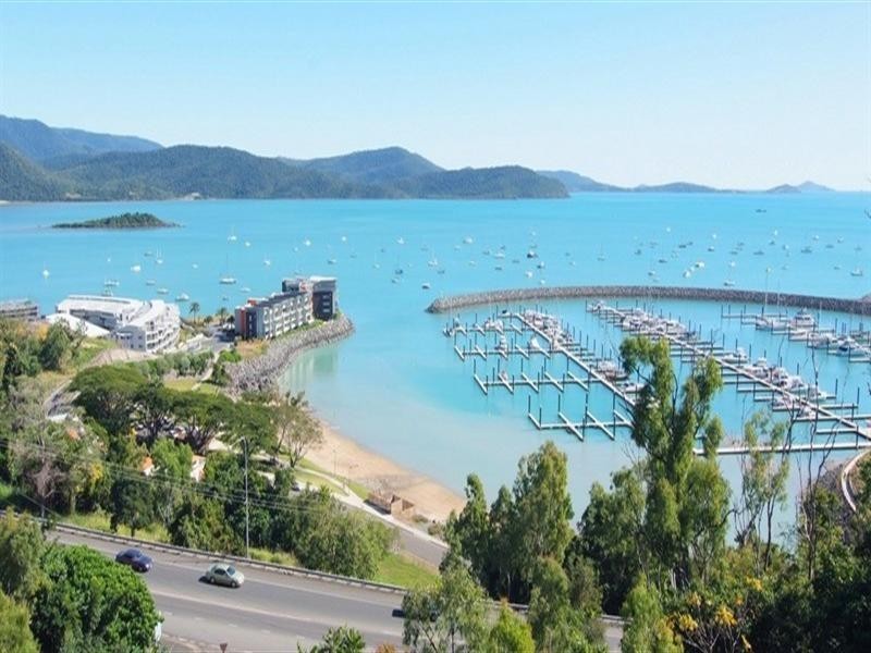22a Kara Crescent, Airlie Beach QLD 4802