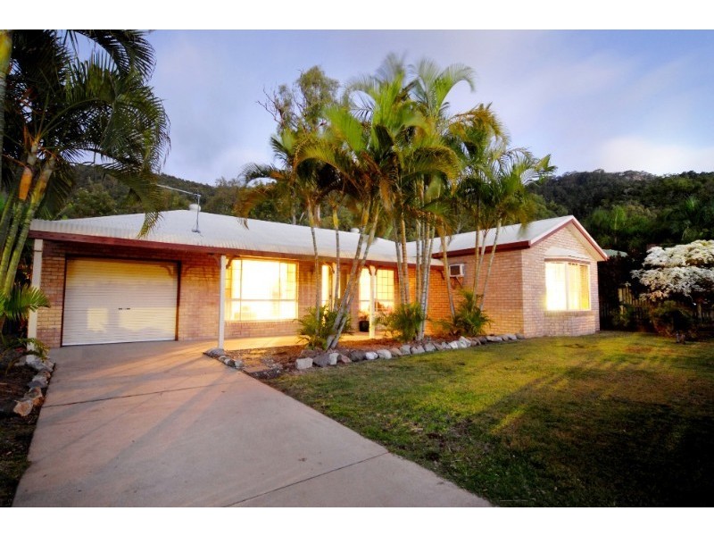 5 Teague Terrace, Cannonvale QLD 4802