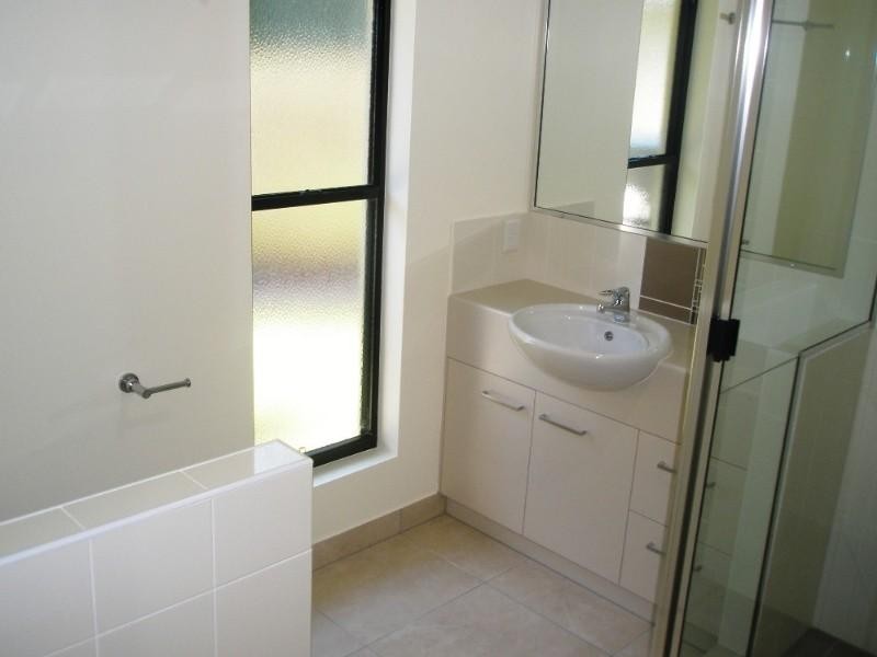 1+2/22 Armada Crescent, Jubilee Pocket QLD 4802