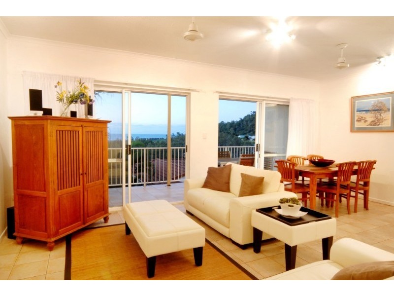 10/12 Eshelby Drive, Cannonvale QLD 4802