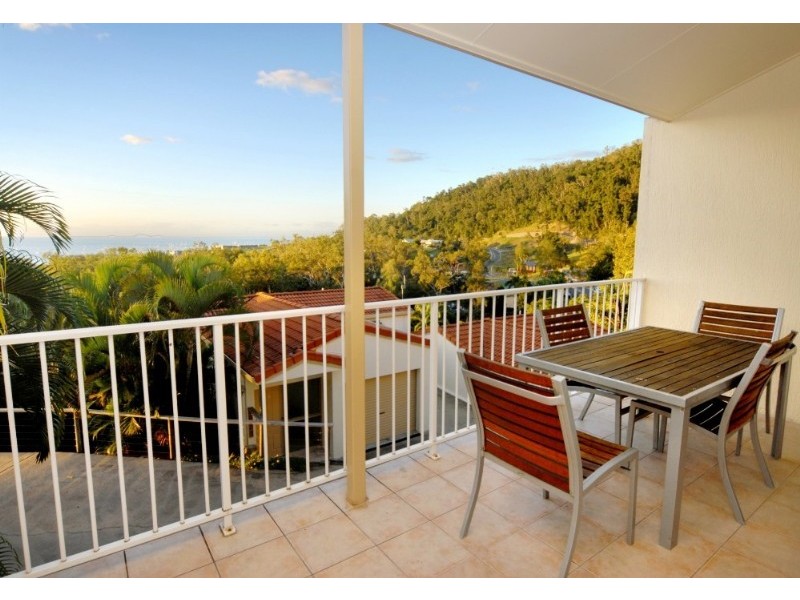 10/12 Eshelby Drive, Cannonvale QLD 4802