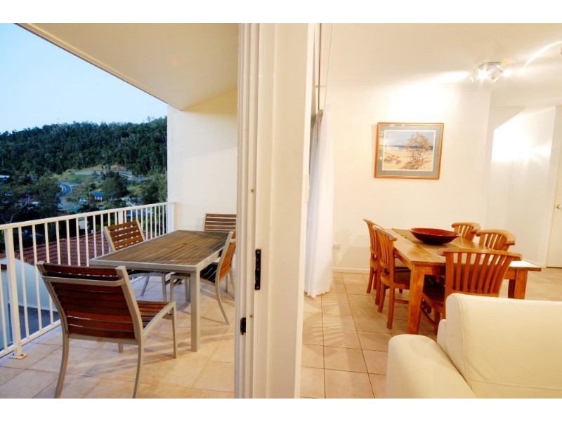 10/12 Eshelby Drive, Cannonvale QLD 4802