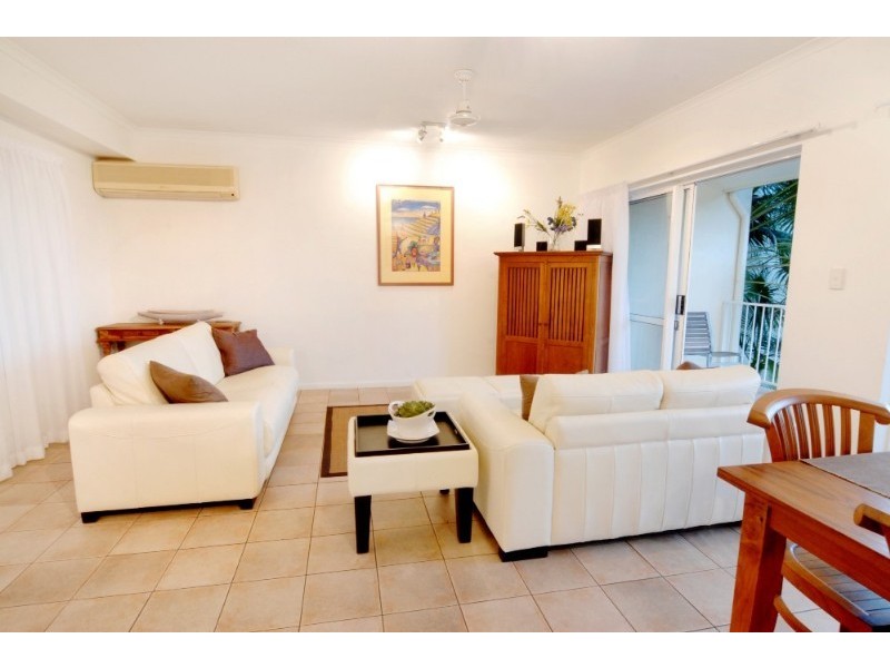 10/12 Eshelby Drive, Cannonvale QLD 4802