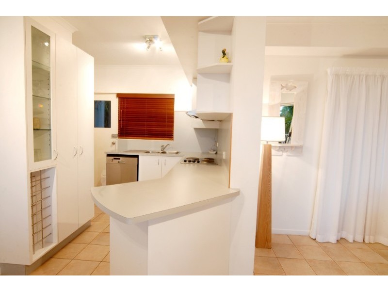 10/12 Eshelby Drive, Cannonvale QLD 4802
