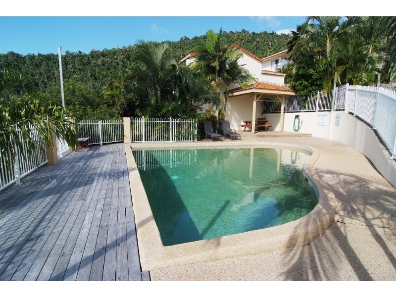 10/12 Eshelby Drive, Cannonvale QLD 4802