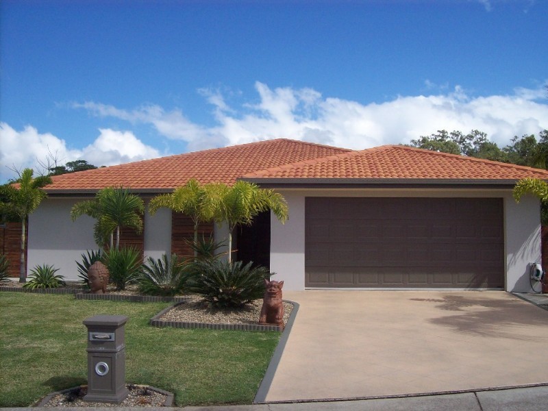 1 Shelley Close, Cannonvale QLD 4802