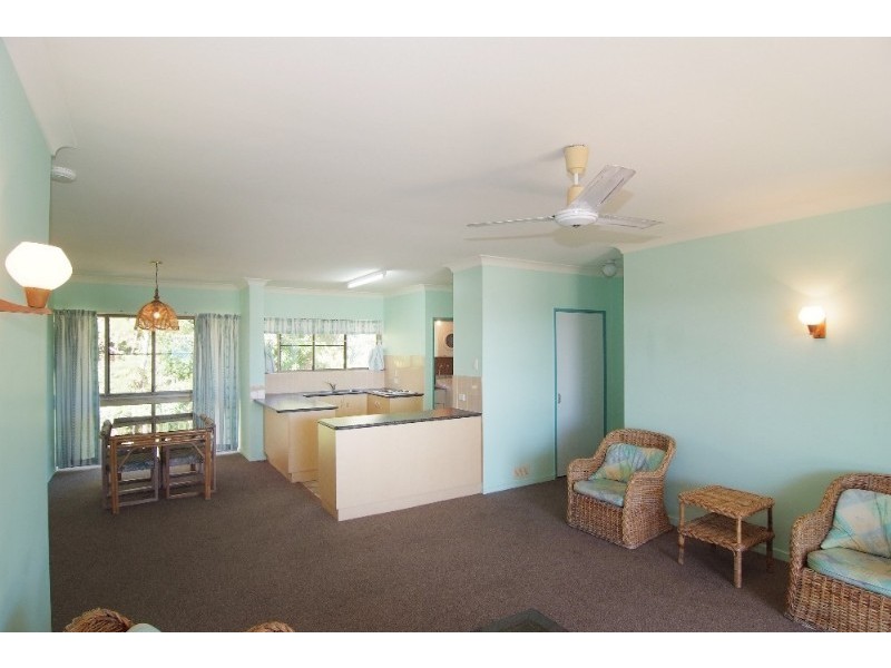 26/2 Eshelby Drive, Cannonvale QLD 4802