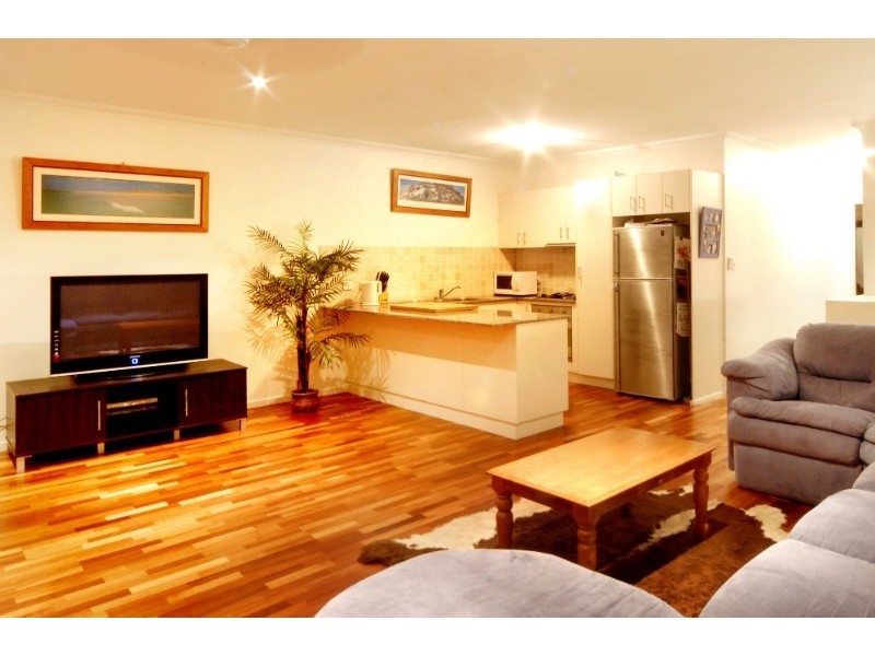 7/21 Shute Harbour Road, Cannonvale QLD 4802