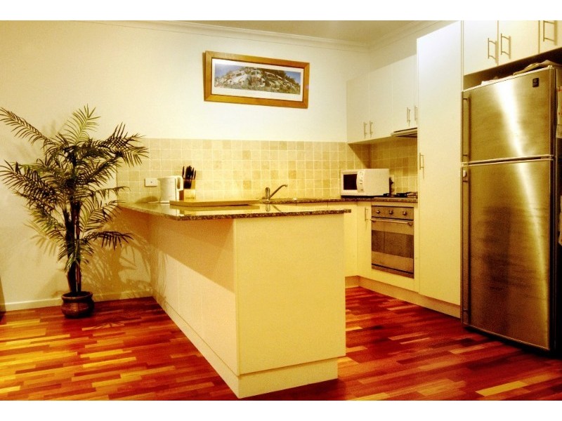 7/21 Shute Harbour Road, Cannonvale QLD 4802