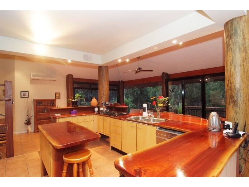 122 Orchid Road, Cannonvale QLD 4802