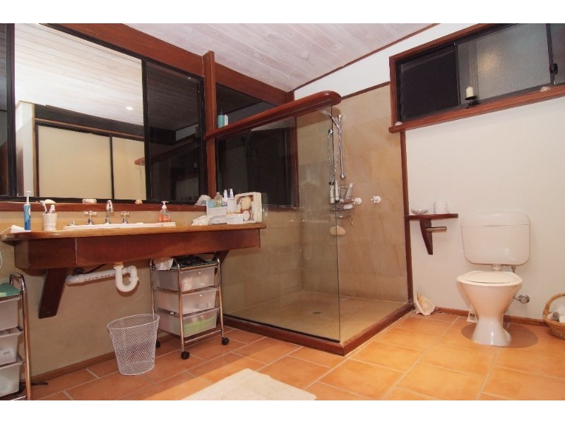 122 Orchid Road, Cannonvale QLD 4802